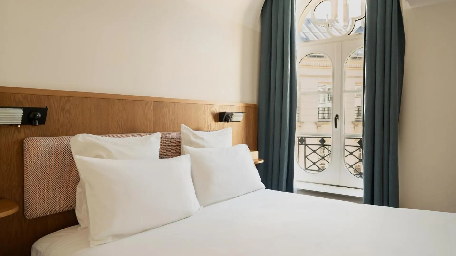Du Sentier 4* Paris
